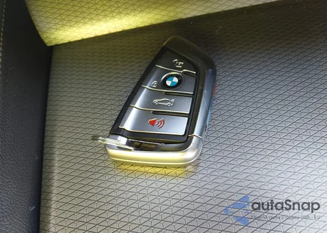 2020 BMW M550I xDrive z USA, uszkodzony, nr VIN WBAJS7C09LBN96511